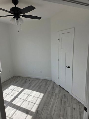 5742 NE Minnow Ln, Elgin, OK 73538