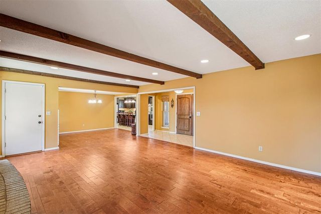 8500 N Arlington Drive, Oklahoma City, OK 73132