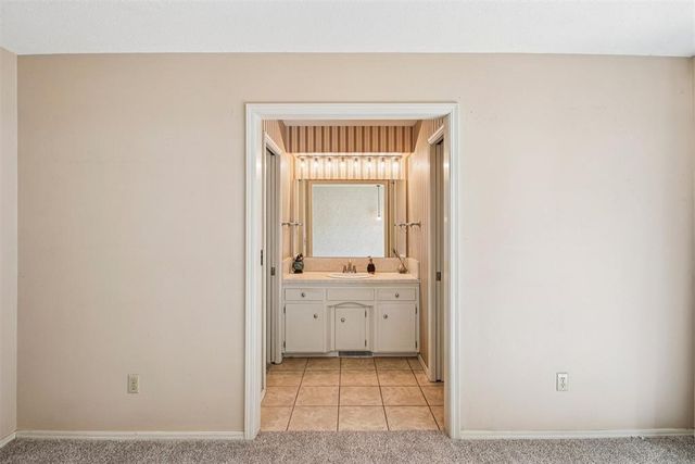 8500 N Arlington Drive, Oklahoma City, OK 73132