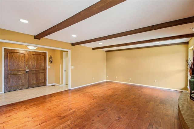 8500 N Arlington Drive, Oklahoma City, OK 73132