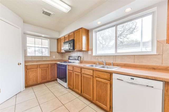 16606 Burlcreek, Houston, TX 77084