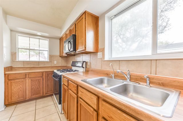 16606 Burlcreek, Houston, TX 77084