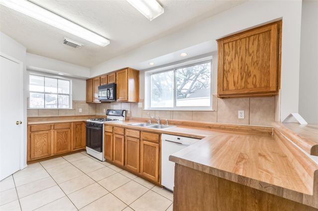 16606 Burlcreek, Houston, TX 77084