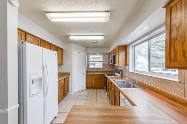 16606 Burlcreek, Houston, TX 77084