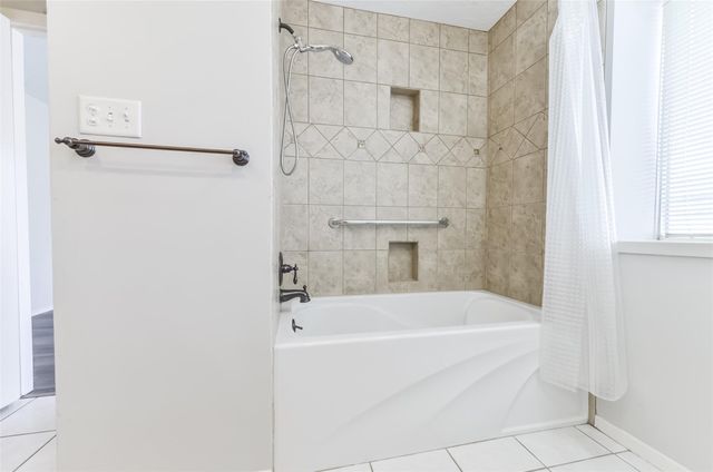 16606 Burlcreek, Houston, TX 77084