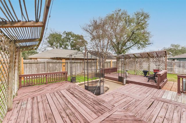 16606 Burlcreek, Houston, TX 77084