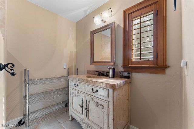 840 Jung BLVD W, Naples, FL 34120