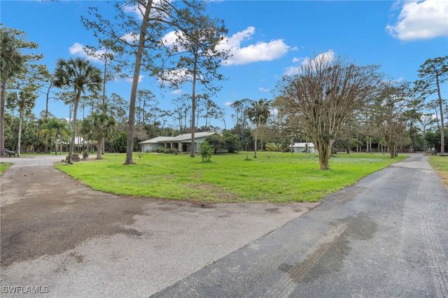 840 Jung BLVD W, Naples, FL 34120