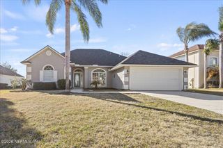 2042 KNOTTINGHAM TRACE Lane, Jacksonville, FL 32246