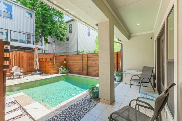 5217 Rose Street A, Houston, TX 77007