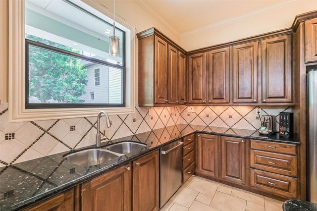 5217 Rose Street A, Houston, TX 77007