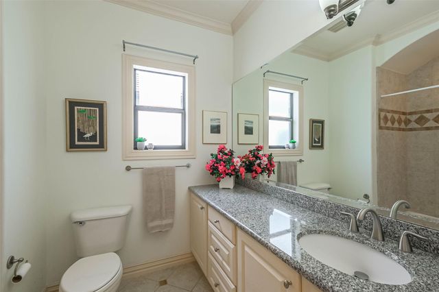 5217 Rose Street A, Houston, TX 77007