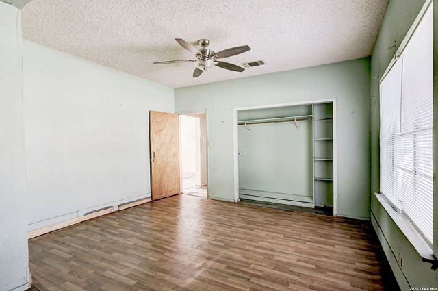 402 Helena St, San Antonio, TX 78204