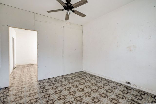 402 Helena St, San Antonio, TX 78204