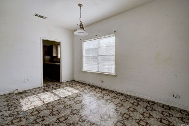 402 Helena St, San Antonio, TX 78204