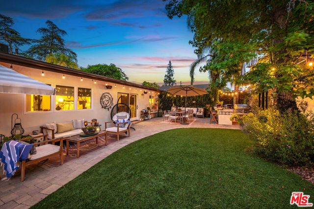 4635 Bellflower Avenue, North Hollywood (los Angeles), CA 91602