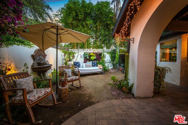 4635 Bellflower Avenue, North Hollywood (los Angeles), CA 91602