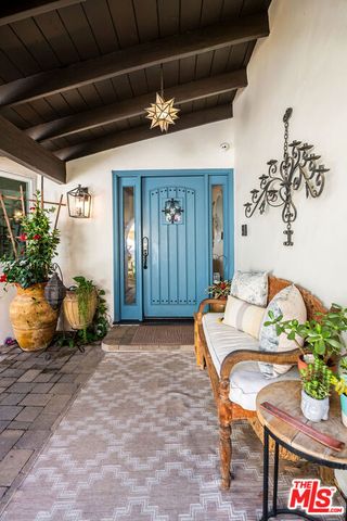 4635 Bellflower Avenue, North Hollywood (los Angeles), CA 91602