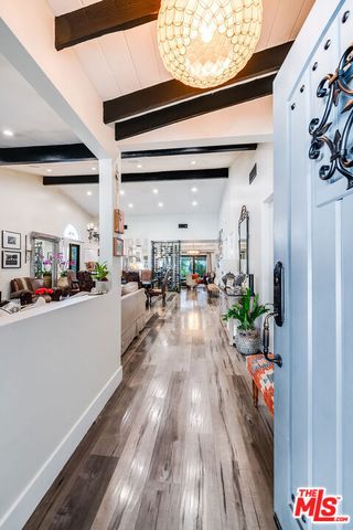 4635 Bellflower Avenue, North Hollywood (los Angeles), CA 91602