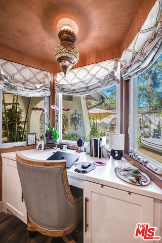 4635 Bellflower Avenue, North Hollywood (los Angeles), CA 91602