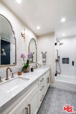 4635 Bellflower Avenue, North Hollywood (los Angeles), CA 91602