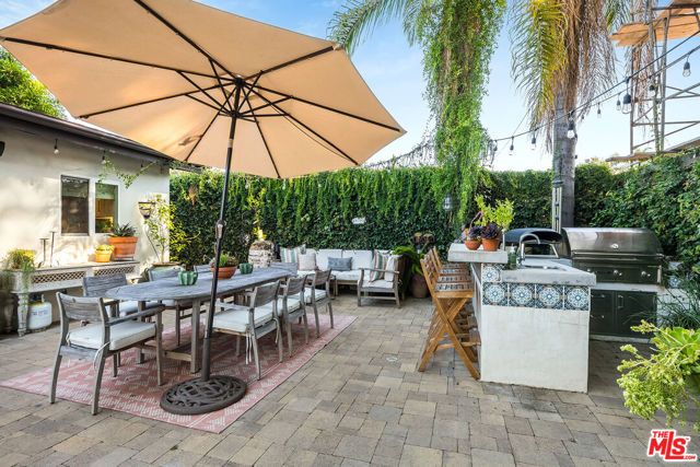 4635 Bellflower Avenue, North Hollywood (los Angeles), CA 91602