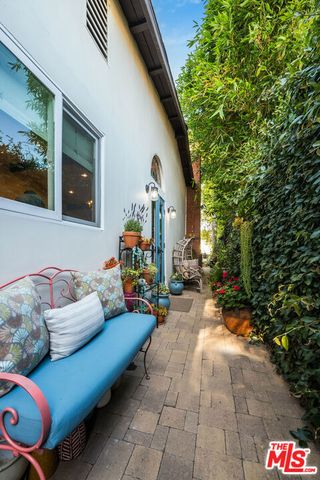 4635 Bellflower Avenue, North Hollywood (los Angeles), CA 91602