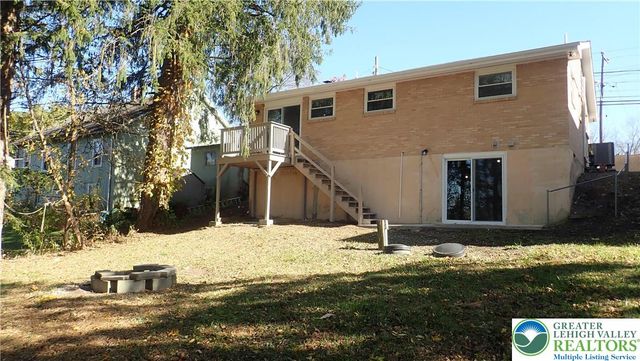 2556 North Delaware Drive, Upper Mt Bethel Twp, PA 18343