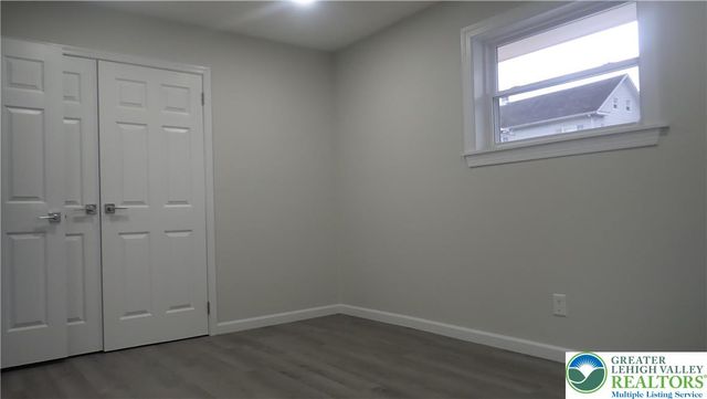 2556 North Delaware Drive, Upper Mt Bethel Twp, PA 18343