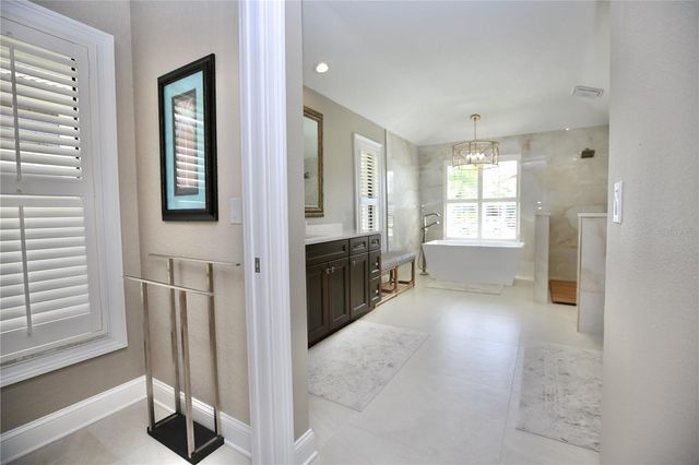 5806 CRUISER WAY, Tampa, FL 33615
