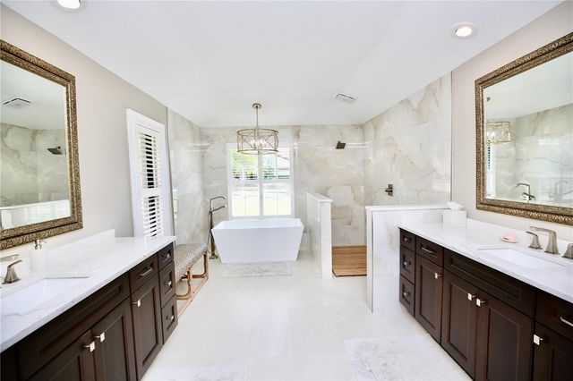 5806 CRUISER WAY, Tampa, FL 33615