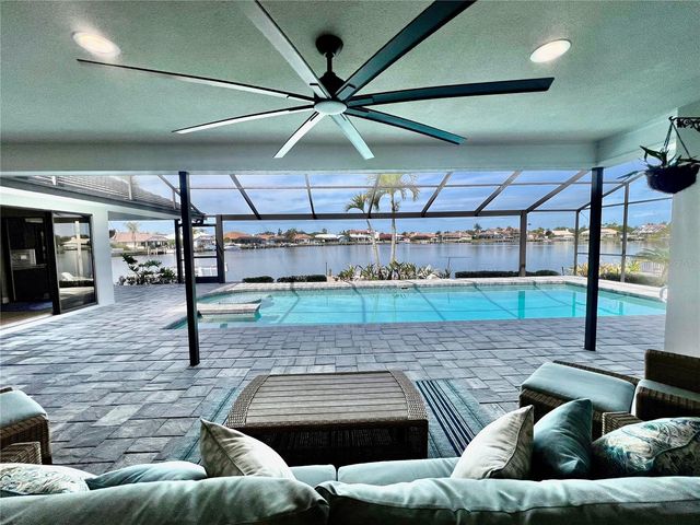 5806 CRUISER WAY, Tampa, FL 33615
