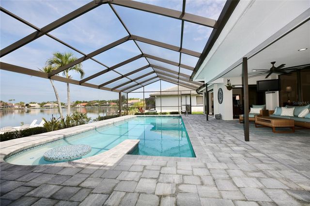 5806 CRUISER WAY, Tampa, FL 33615
