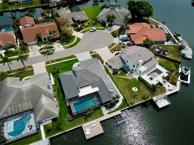 5806 CRUISER WAY, Tampa, FL 33615