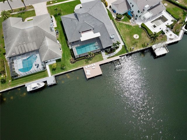 5806 CRUISER WAY, Tampa, FL 33615