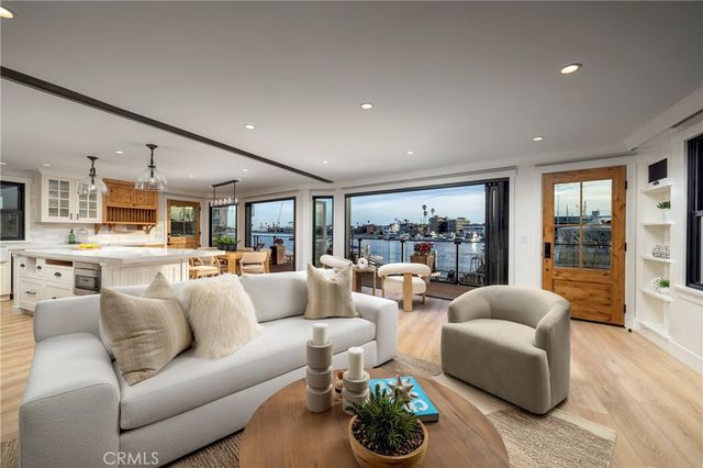 5903 E Corso Di Napoli, Long Beach, CA 90803