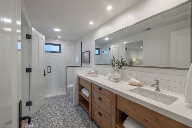 5903 E Corso Di Napoli, Long Beach, CA 90803