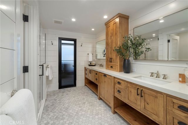 5903 E Corso Di Napoli, Long Beach, CA 90803