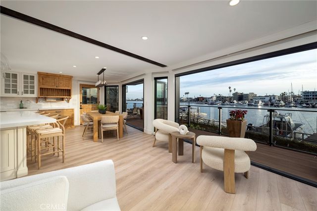 5903 E Corso Di Napoli, Long Beach, CA 90803
