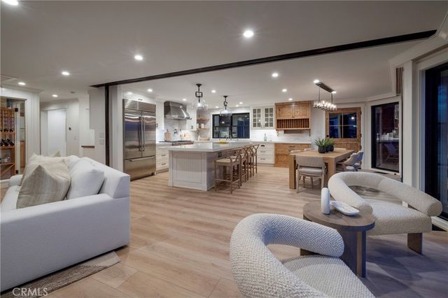 5903 E Corso Di Napoli, Long Beach, CA 90803
