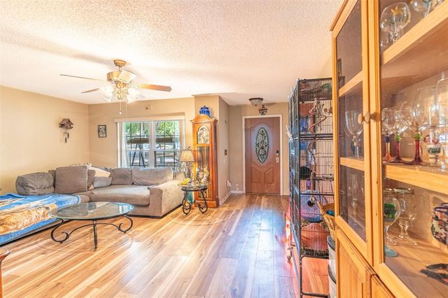 626 CAPE COD CIRCLE, Valrico, FL 33594