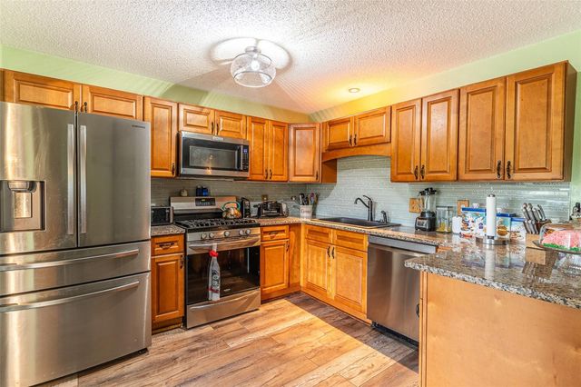 626 CAPE COD CIRCLE, Valrico, FL 33594