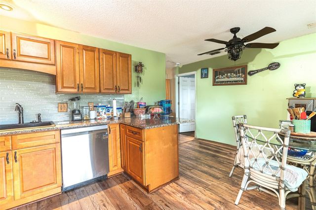626 CAPE COD CIRCLE, Valrico, FL 33594