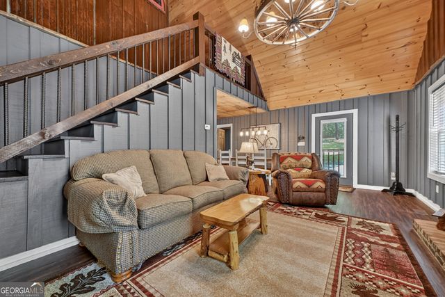 373 Barnes Creek Rd, Ellijay, GA 30540