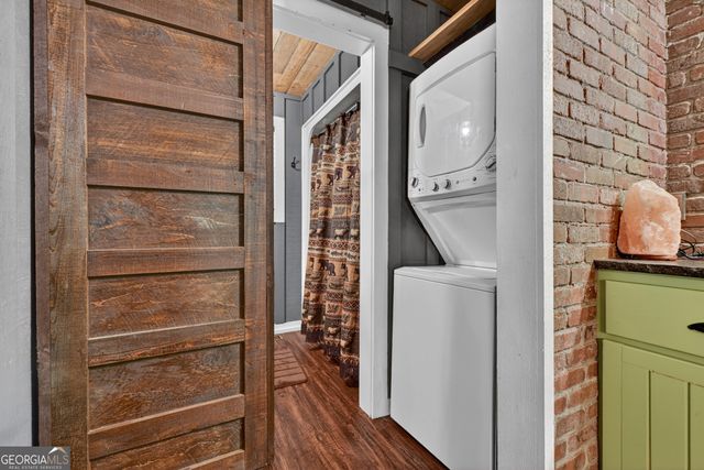 373 Barnes Creek Rd, Ellijay, GA 30540