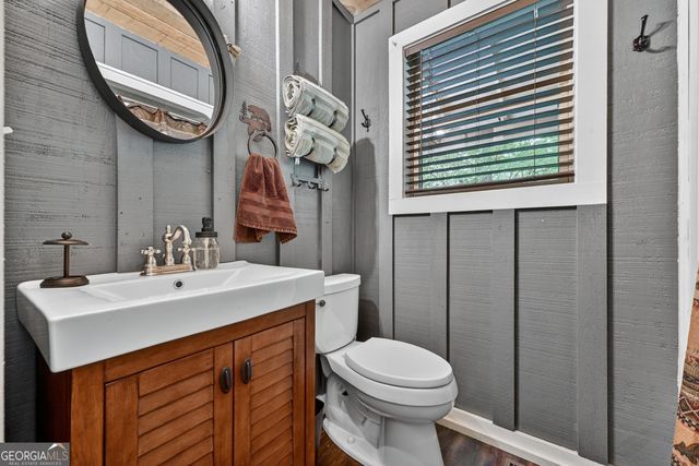 373 Barnes Creek Rd, Ellijay, GA 30540