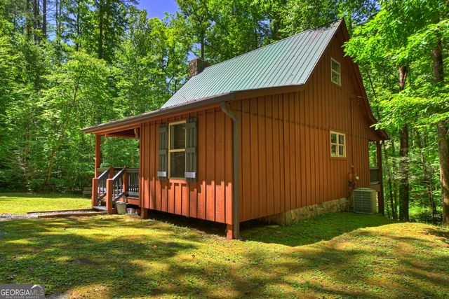 373 Barnes Creek Rd, Ellijay, GA 30540