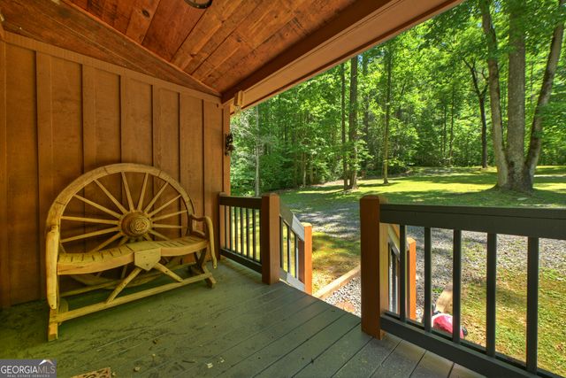 373 Barnes Creek Rd, Ellijay, GA 30540