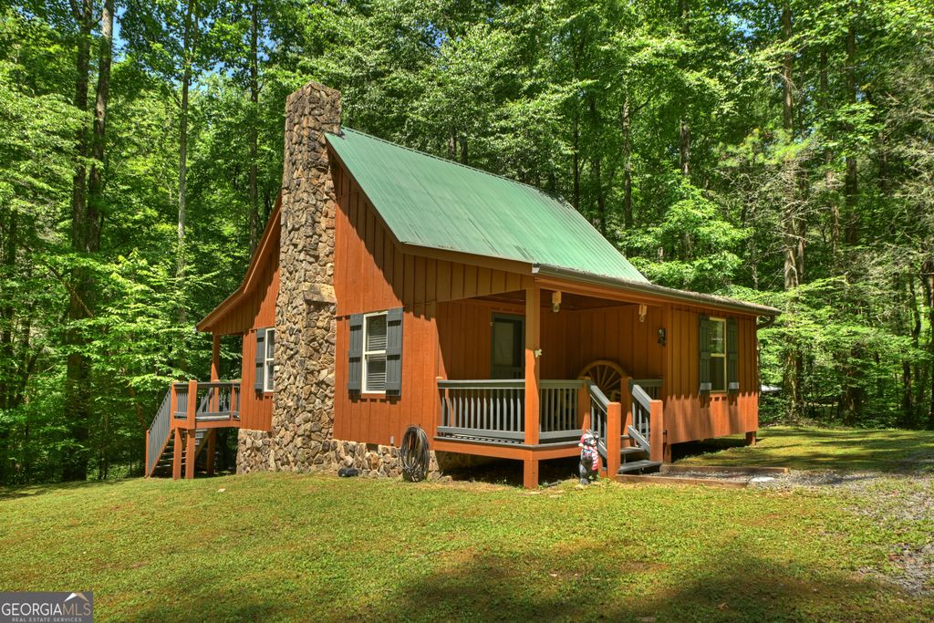 373 Barnes Creek Rd, Ellijay, GA 30540