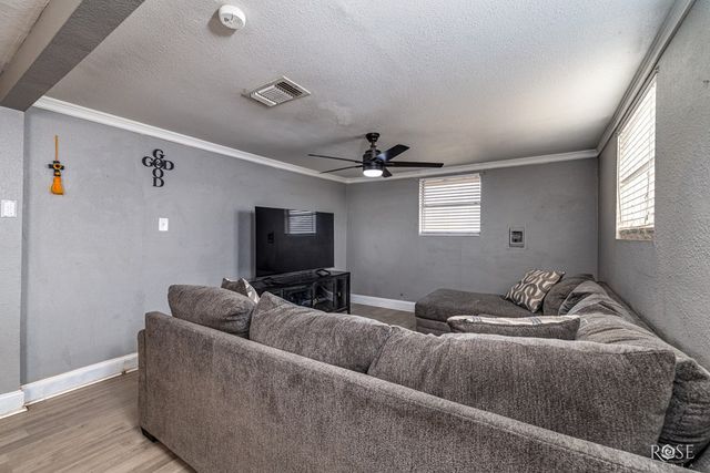 226 W Ave M, San Angelo, TX 76903